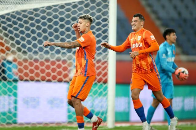 b体育官网-【中超】克雷桑陈蒲吴兴涵5分钟3球 泰山4比0河北