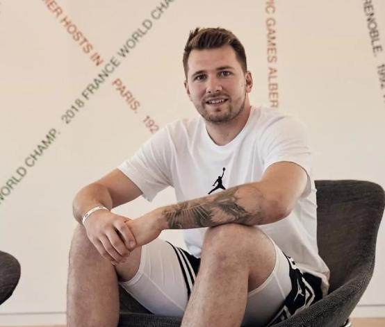 b体育app-东契奇敦促独行侠补强 认为冠军重要性远超MVP