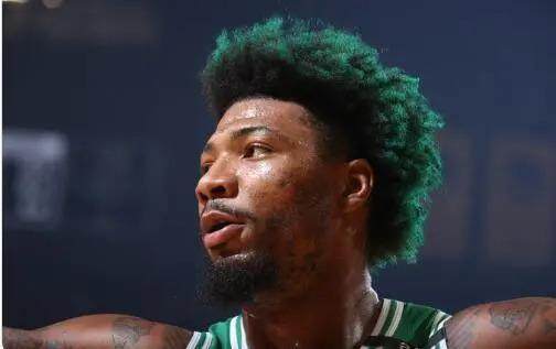 b体育app-主防之下勇士球员9中0 斯马特攻防一体瑕不掩瑜